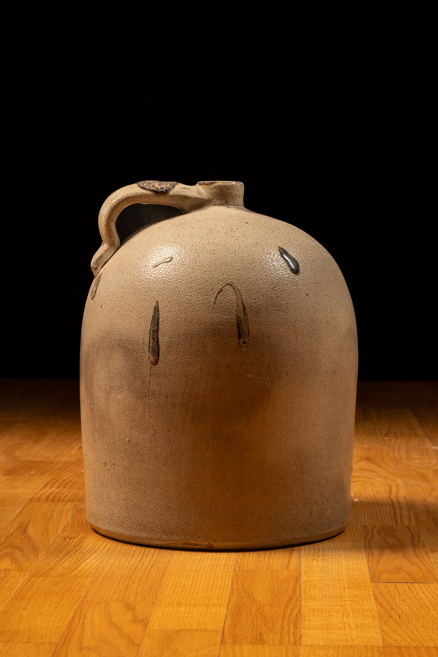 Large Stoneware Jug with Handle