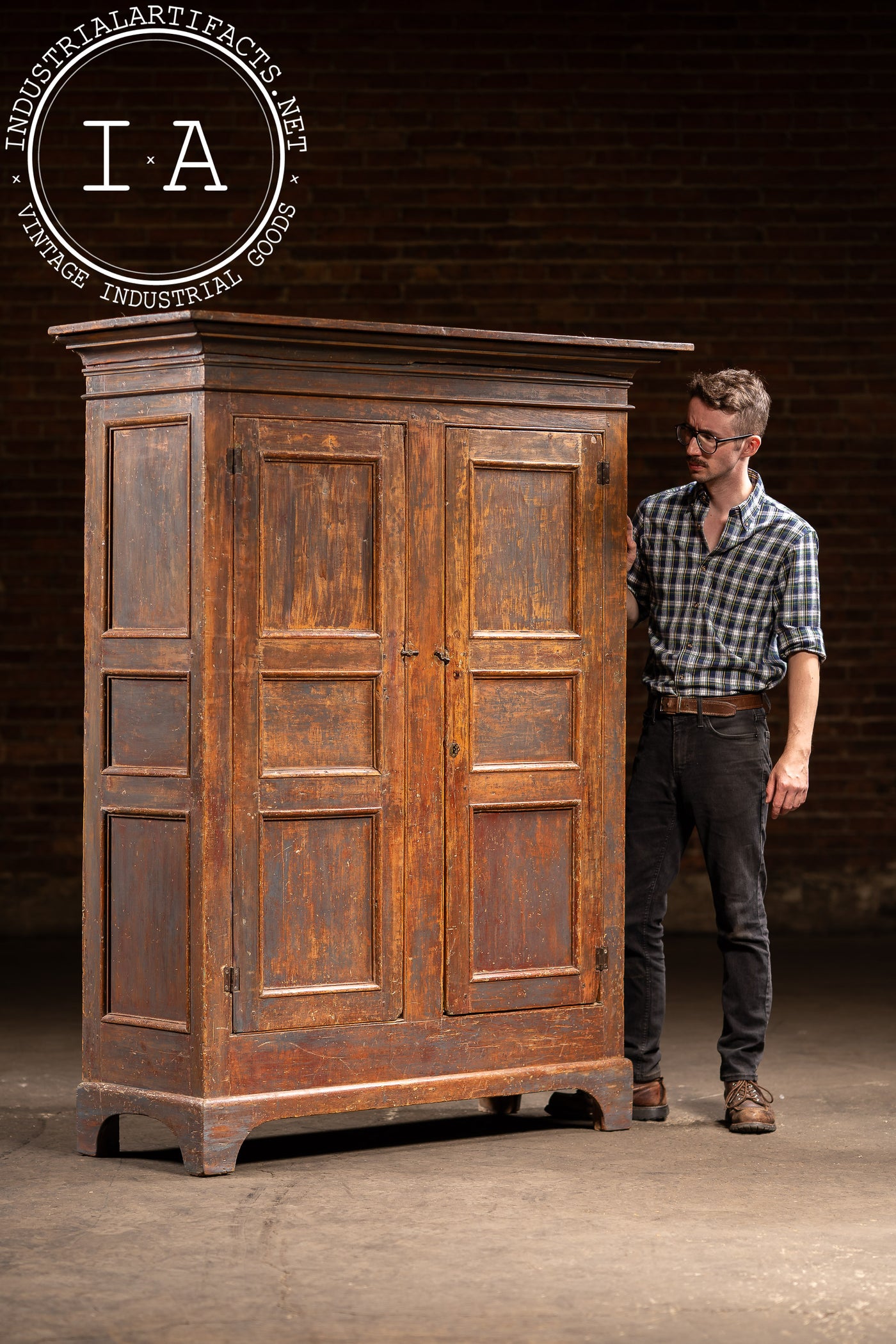 Mid-19th Century Painted Pine Cupboard