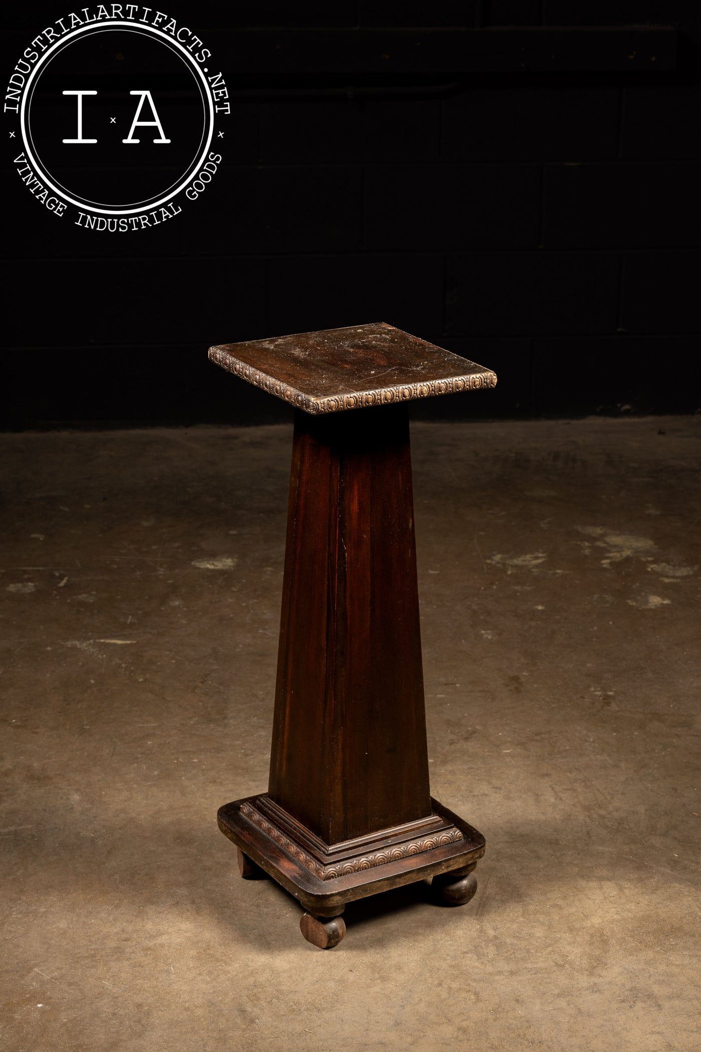 Tapered Wooden Deco Pedestal