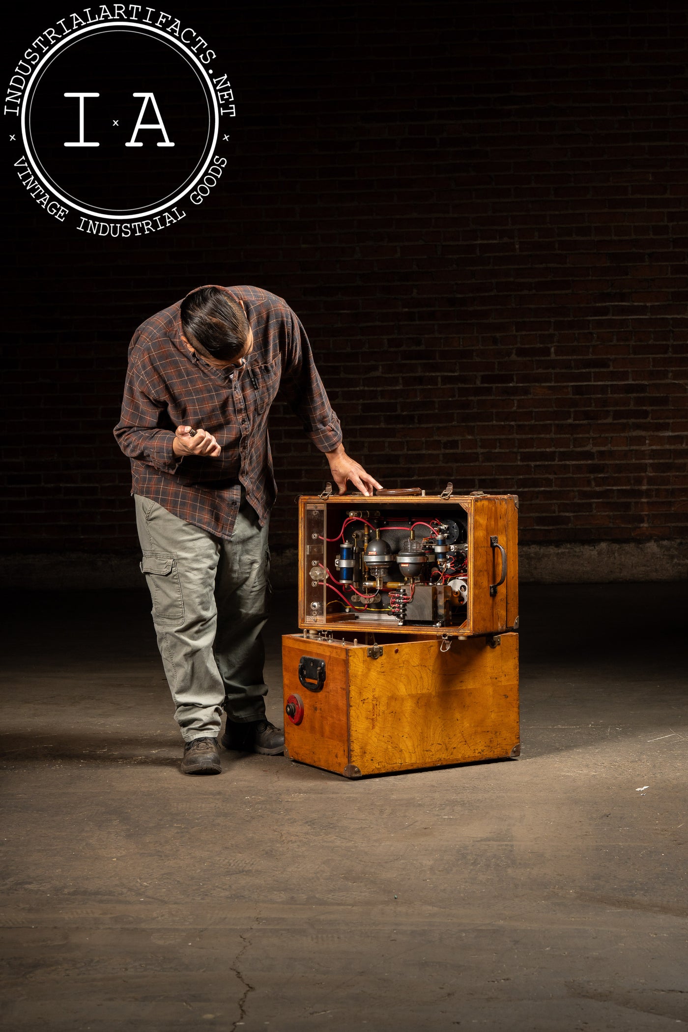 Vintage High Voltage/DC Insulation Tester by Takk