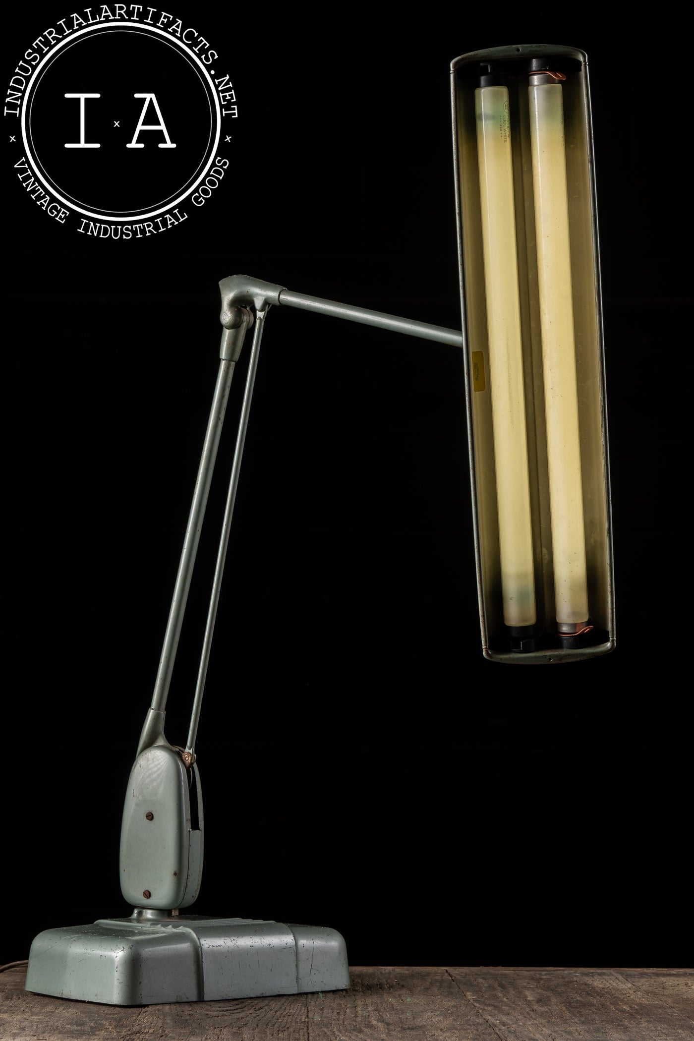 Vintage Floating Fluorescent No. 2324 Desk Lamp by Dazor in Gray
