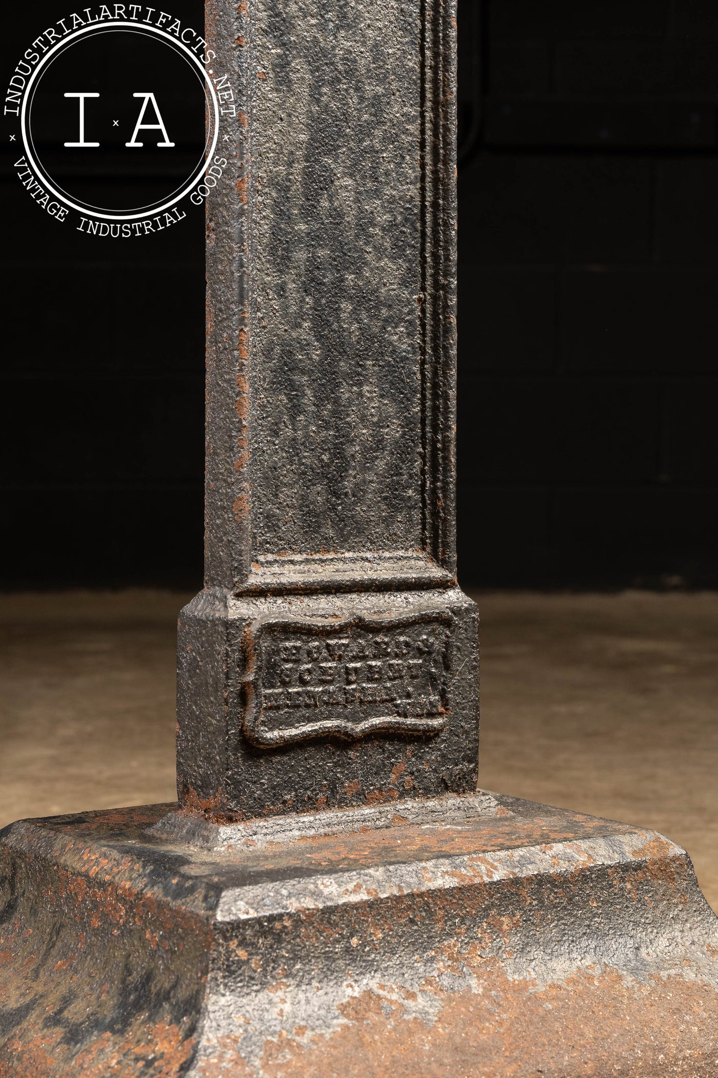 Late 19th Century Cast Iron Cross Headstone