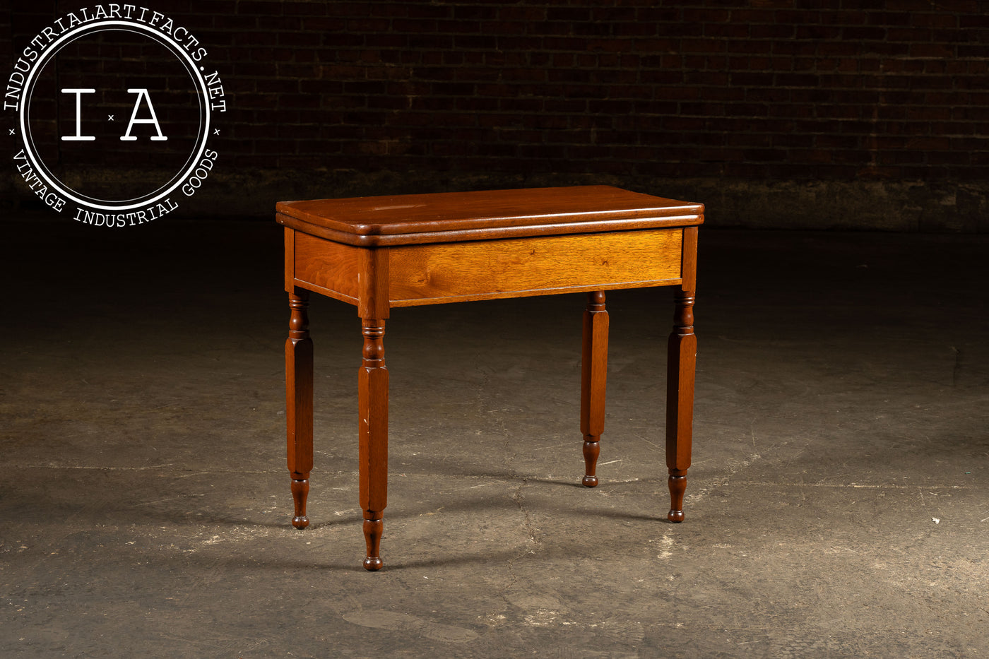Early 20th Century Hardwood Table with Expanding Top