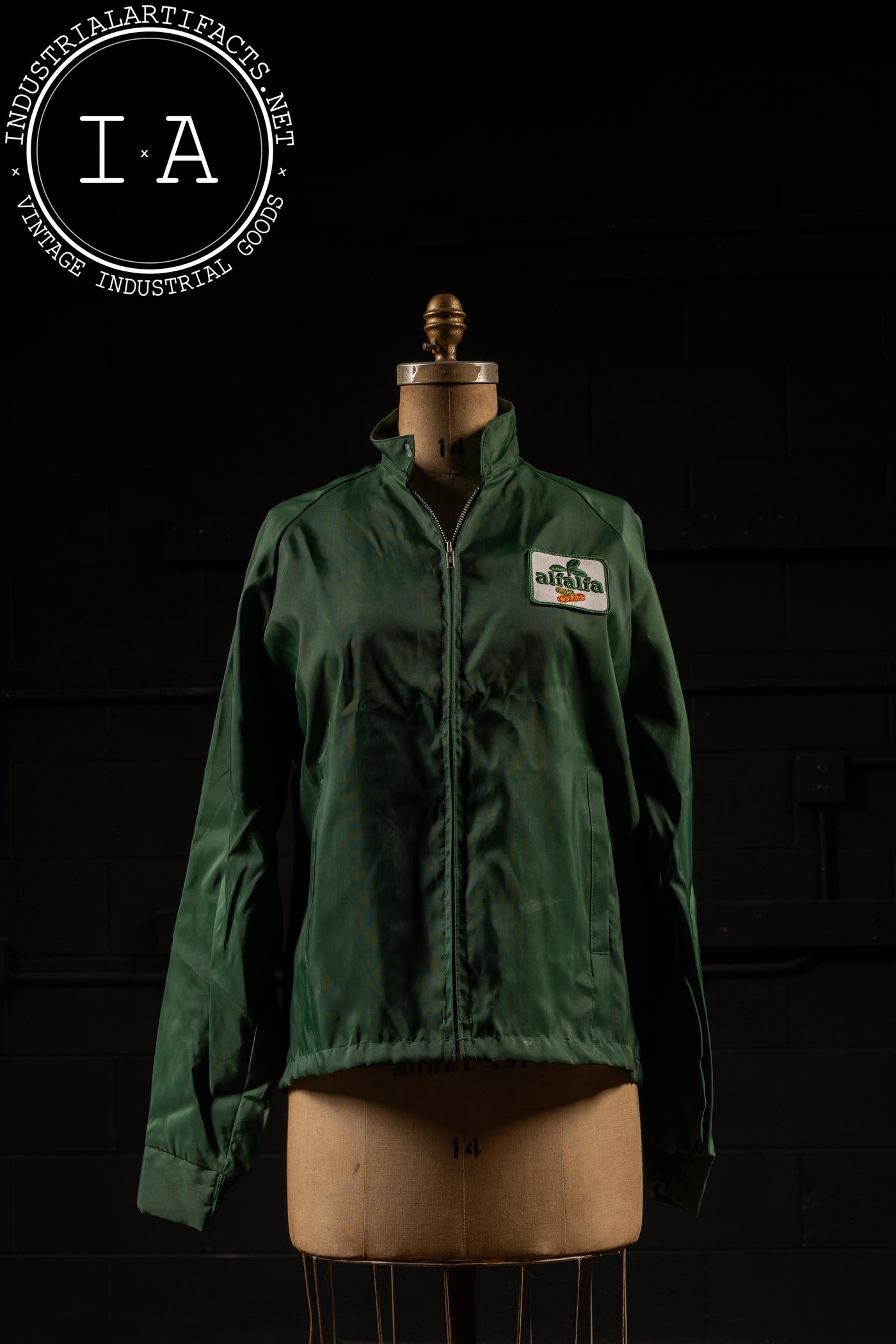 Vintage Dekalb Ag “Alfalfa” Windbreaker Jacket
