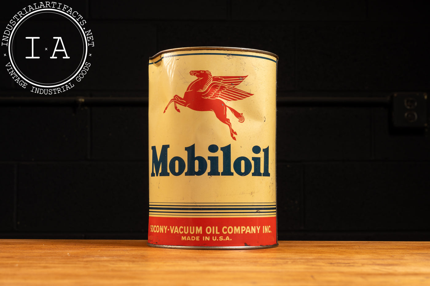 c. 1940s 5-Quart Mobiloil Can