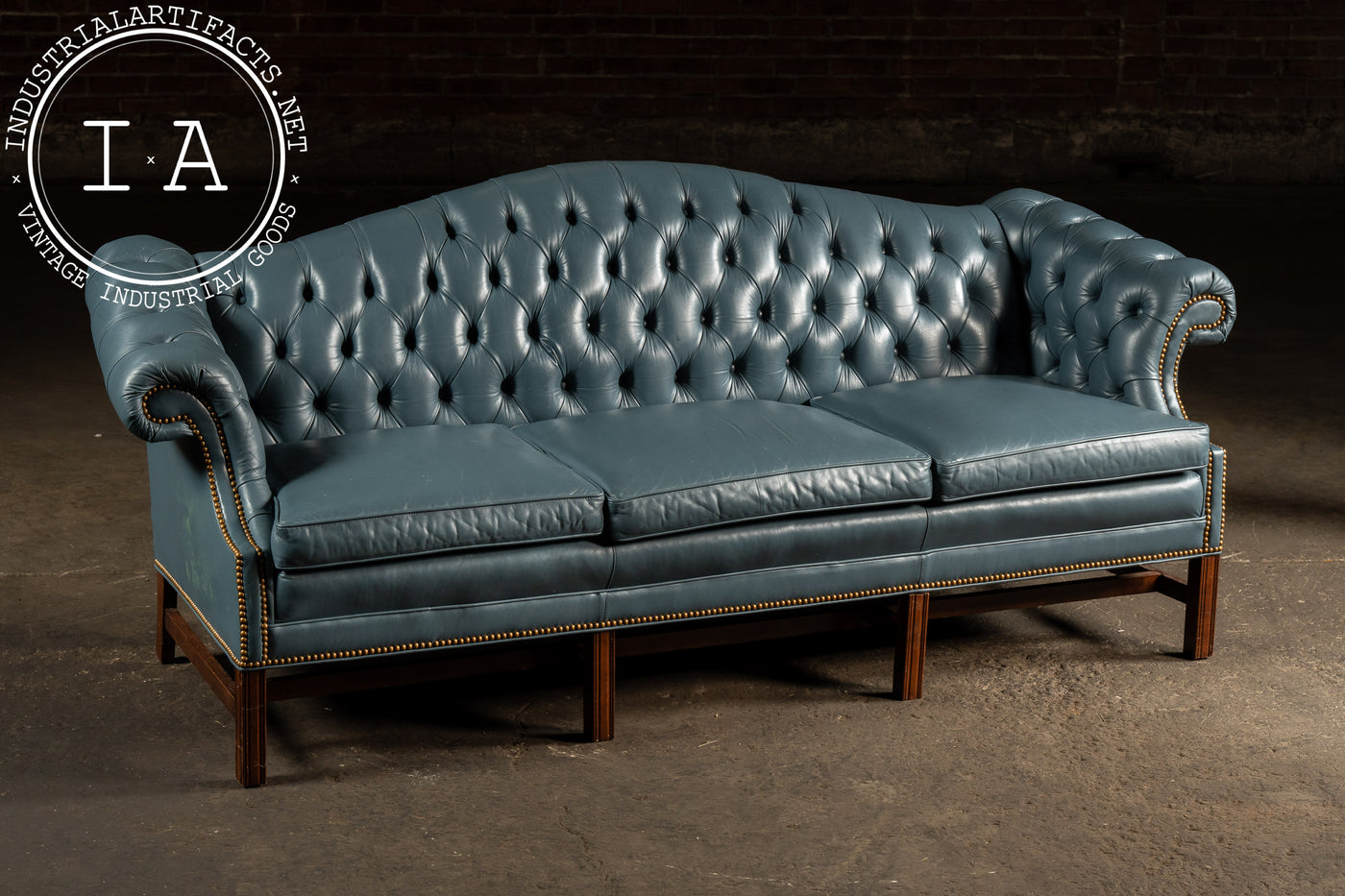 Vintage Tufted Leather Chesterfield Sofa in Blue