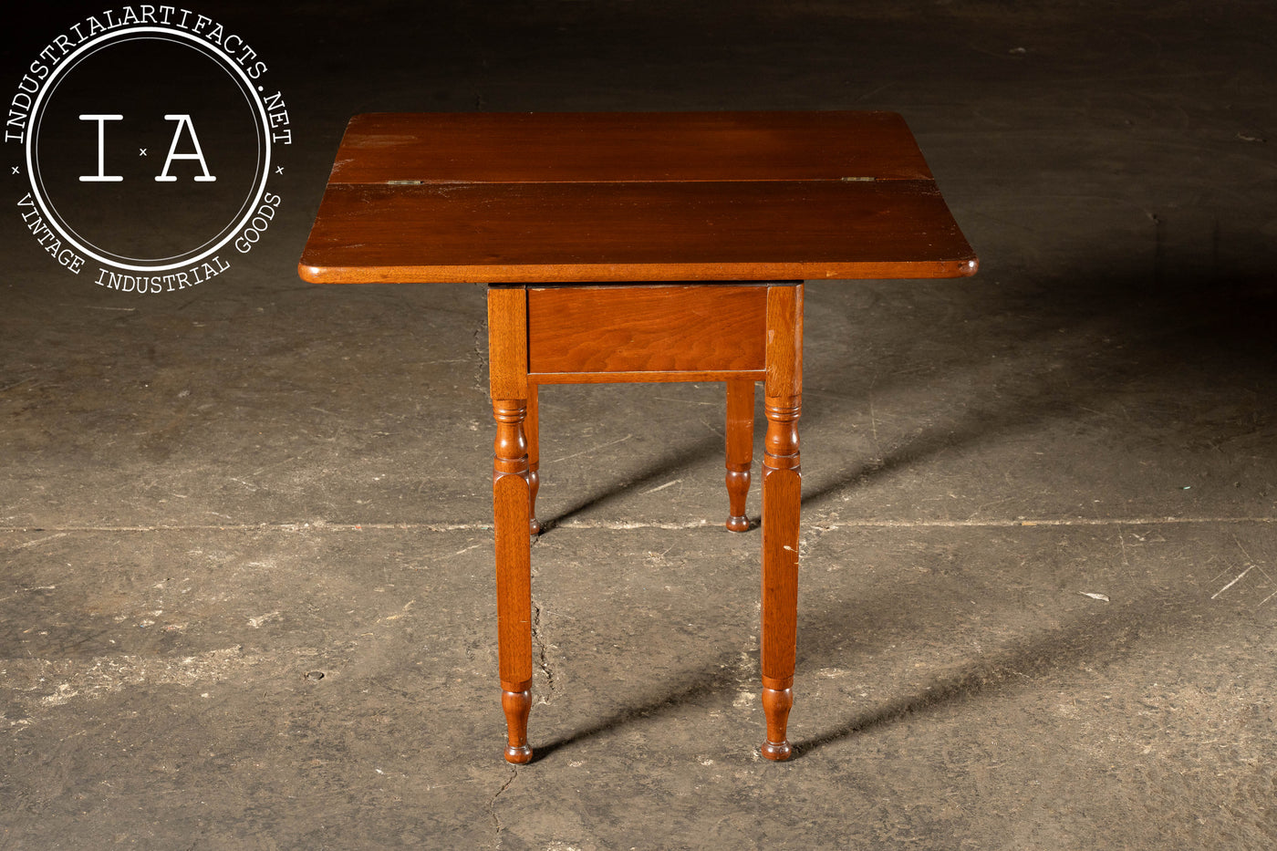 Early 20th Century Hardwood Table with Expanding Top