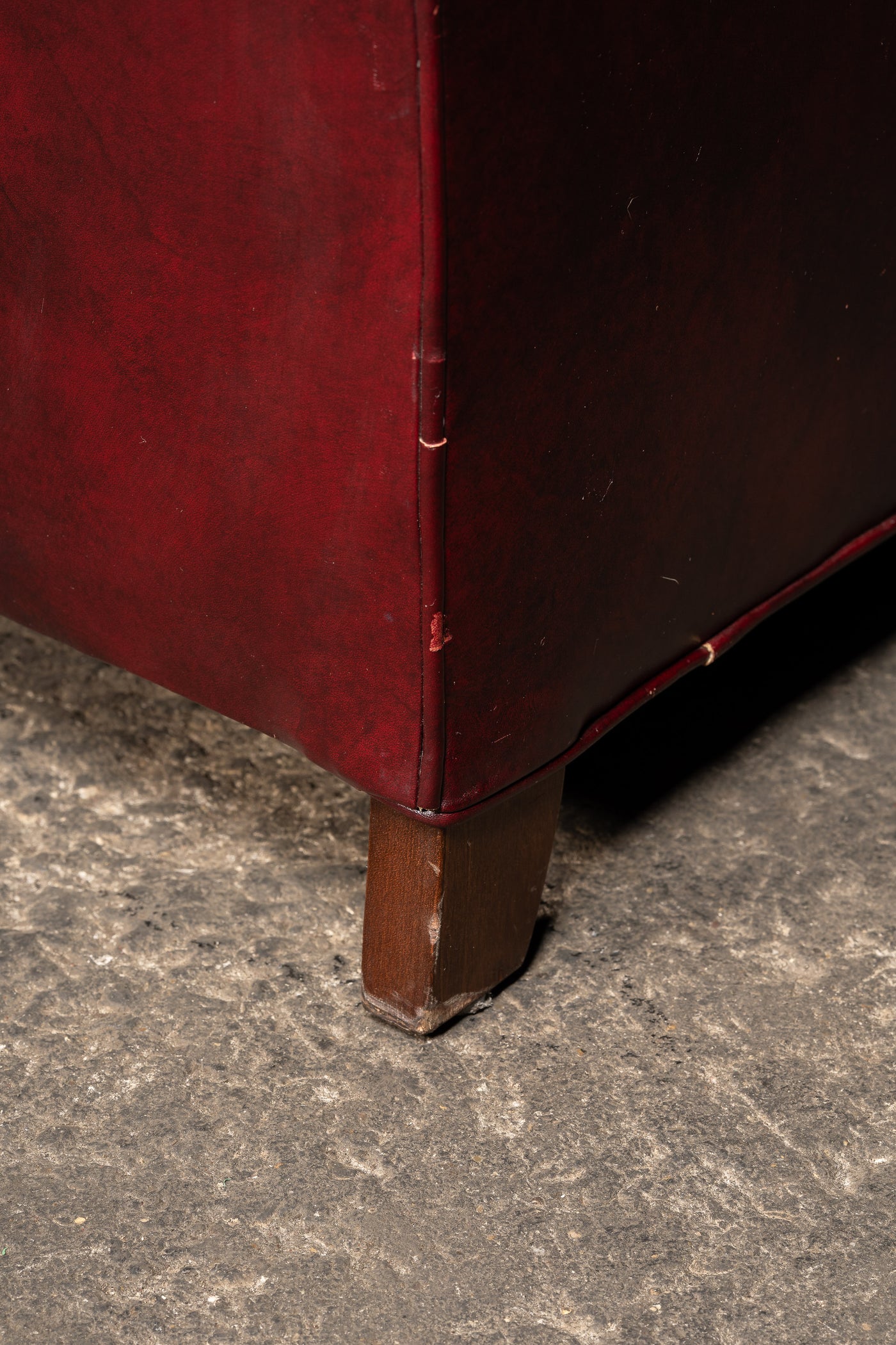 Vintage Tufted Leather Chesterfield Sofa in Oxblood