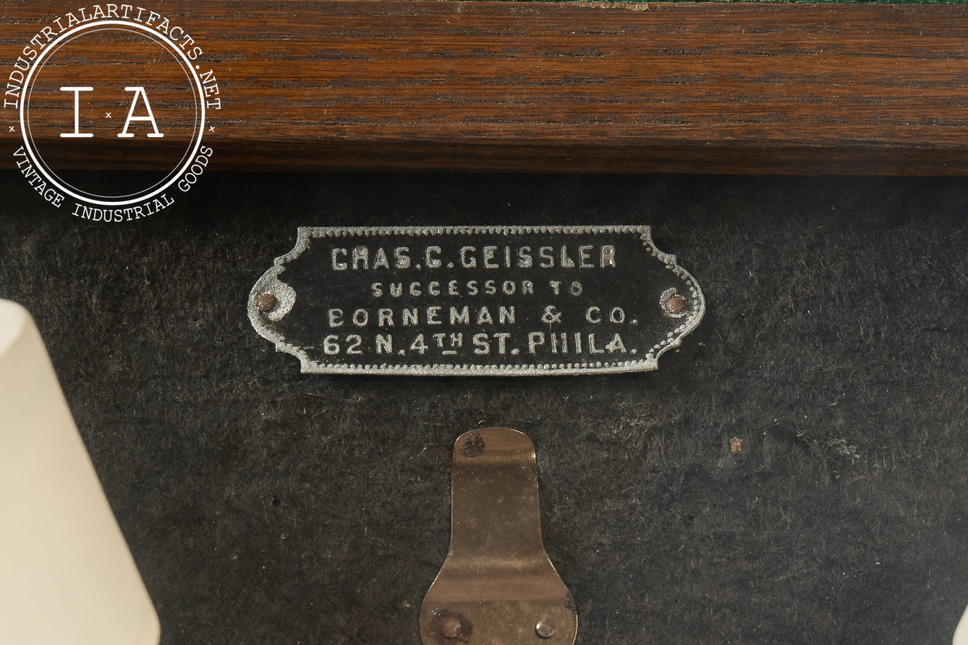 Early 20th Cent. Philadelphia Haberdashery Collar Display Case