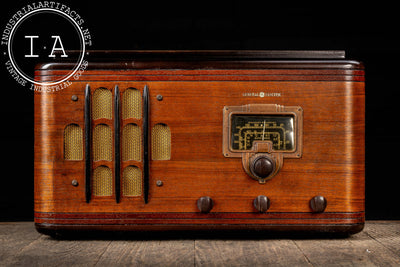 Vintage Model E-53X Radio by Canadian General Electric
