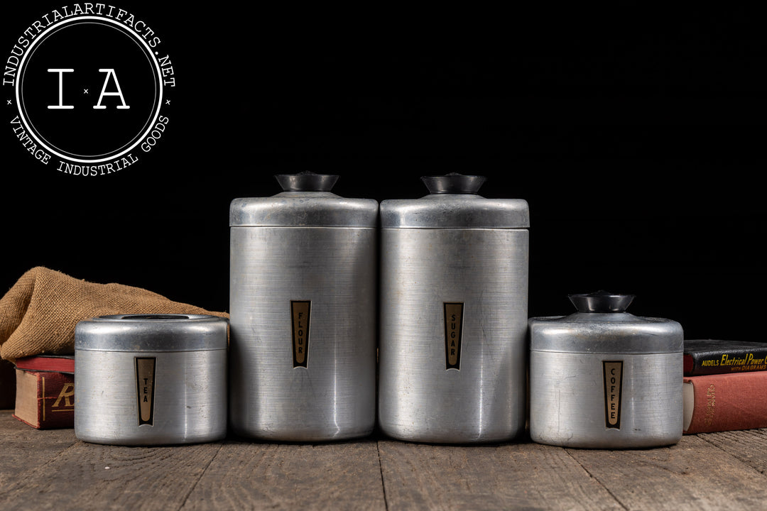 Kromex社製のキッチンキャニスターセット Set Of Four Midcentury Aluminum KROMEX Pantry Containers