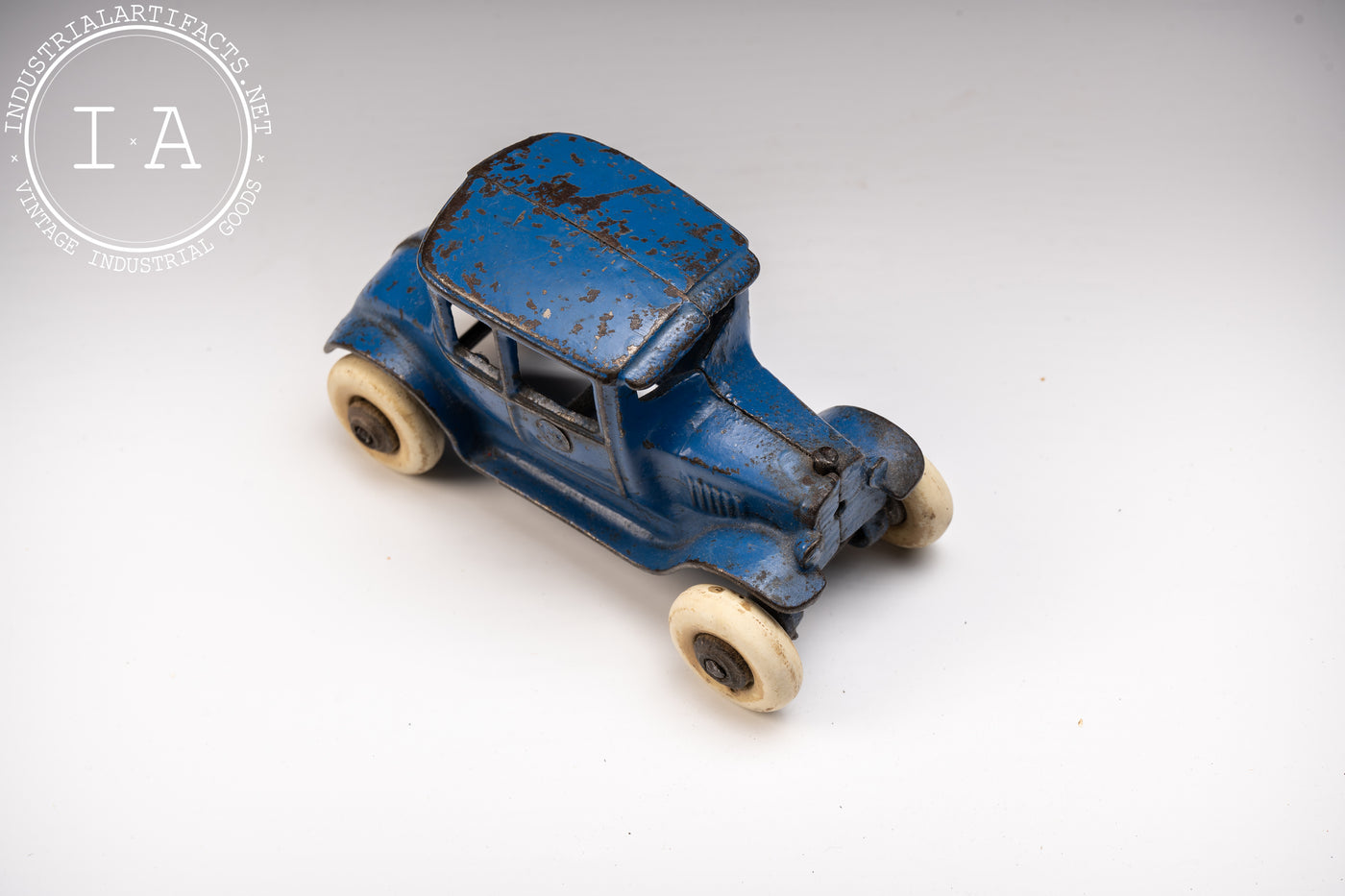 Antique Kilgore Cast Iron 5-Inch Model-T Coupe in Blue