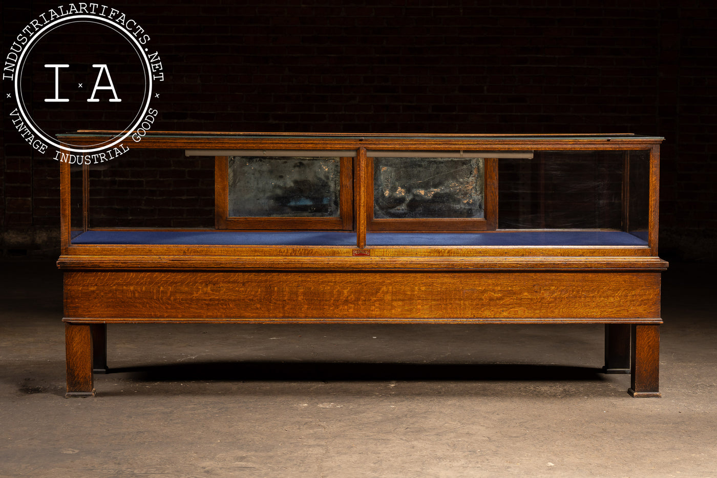 Antique Quartersawn Oak "Peerless" Brand Display Case by Jac. Lederer