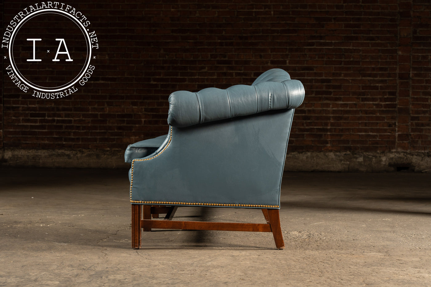 Vintage Tufted Leather Chesterfield Sofa in Blue