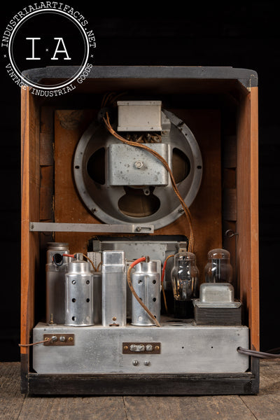 Vintage Model 5T Radio by RCA