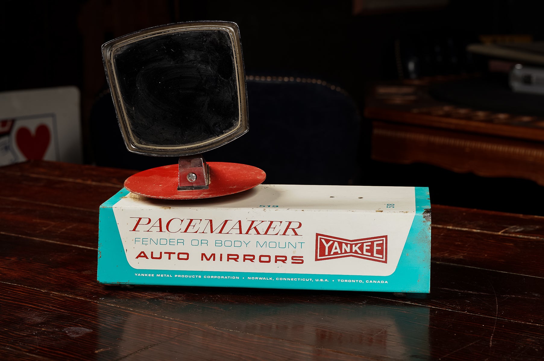1950s Pacemaker Yankee Mirrors Countertop Display – Industrial Artifacts