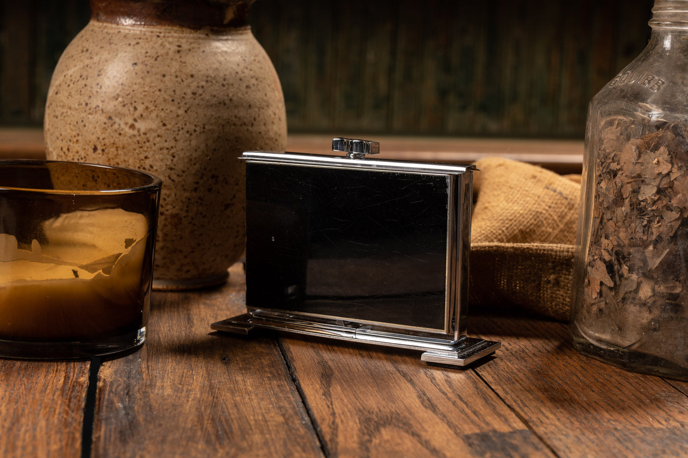table top cigarette box c. 1955 English Deco Tabletop Cigarette Dispenser – Industrial Artifacts table top cigarette box c. 1955 English Deco Tabletop Cigarette Dispenser – Industrial Artifacts