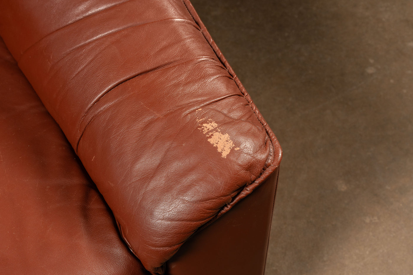 Vintage Leather Loveseat in Brick Red