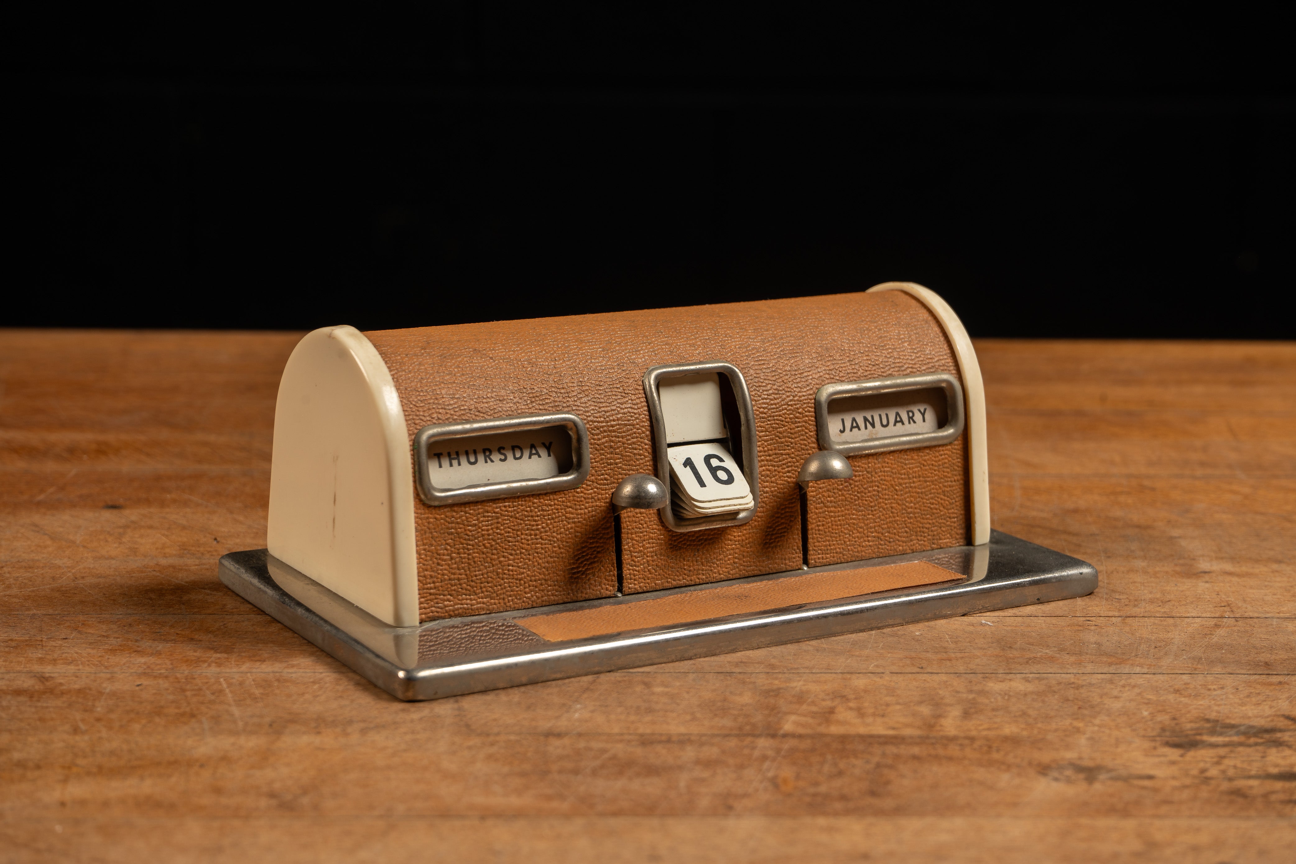 Vintage Perpetual Desktop Calendar – Industrial Artifacts