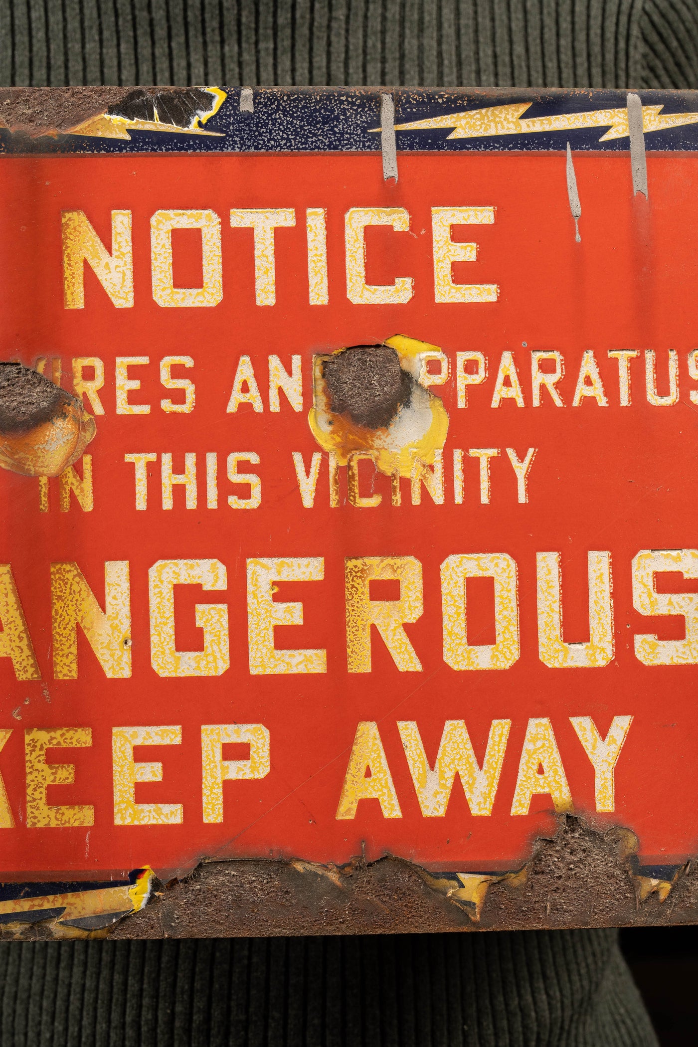 SSP Electrical Apparatus Warning Sign