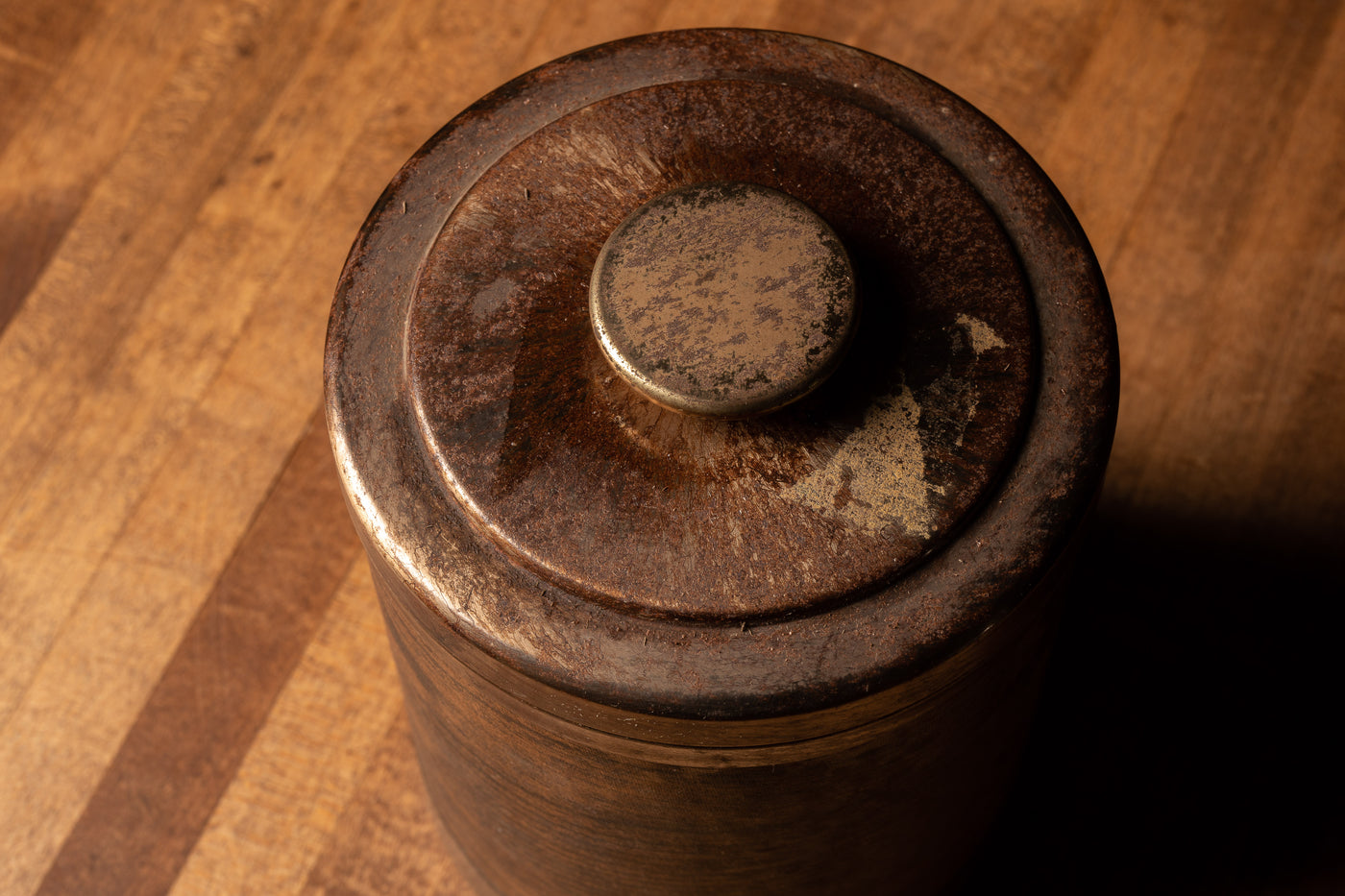 Vintage Wood Grain Humidor Canister