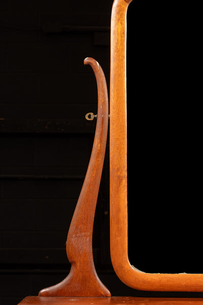 Early 20th Century Oak Dresser with Adjustable Mirror