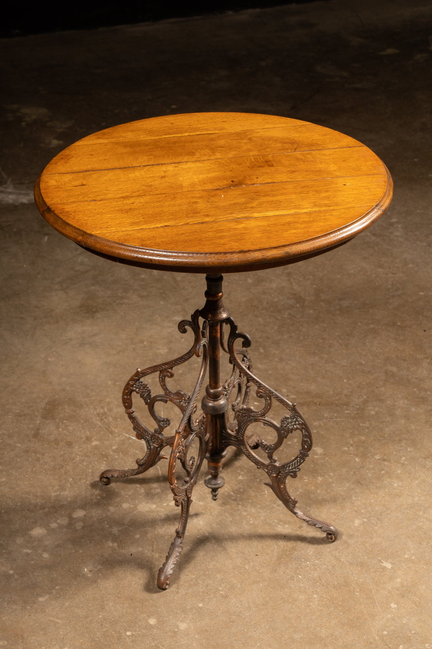 Early 20th Century Bistro Table with Japanned Base