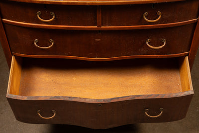 Early 20th Century Oak Dresser with Adjustable Mirror