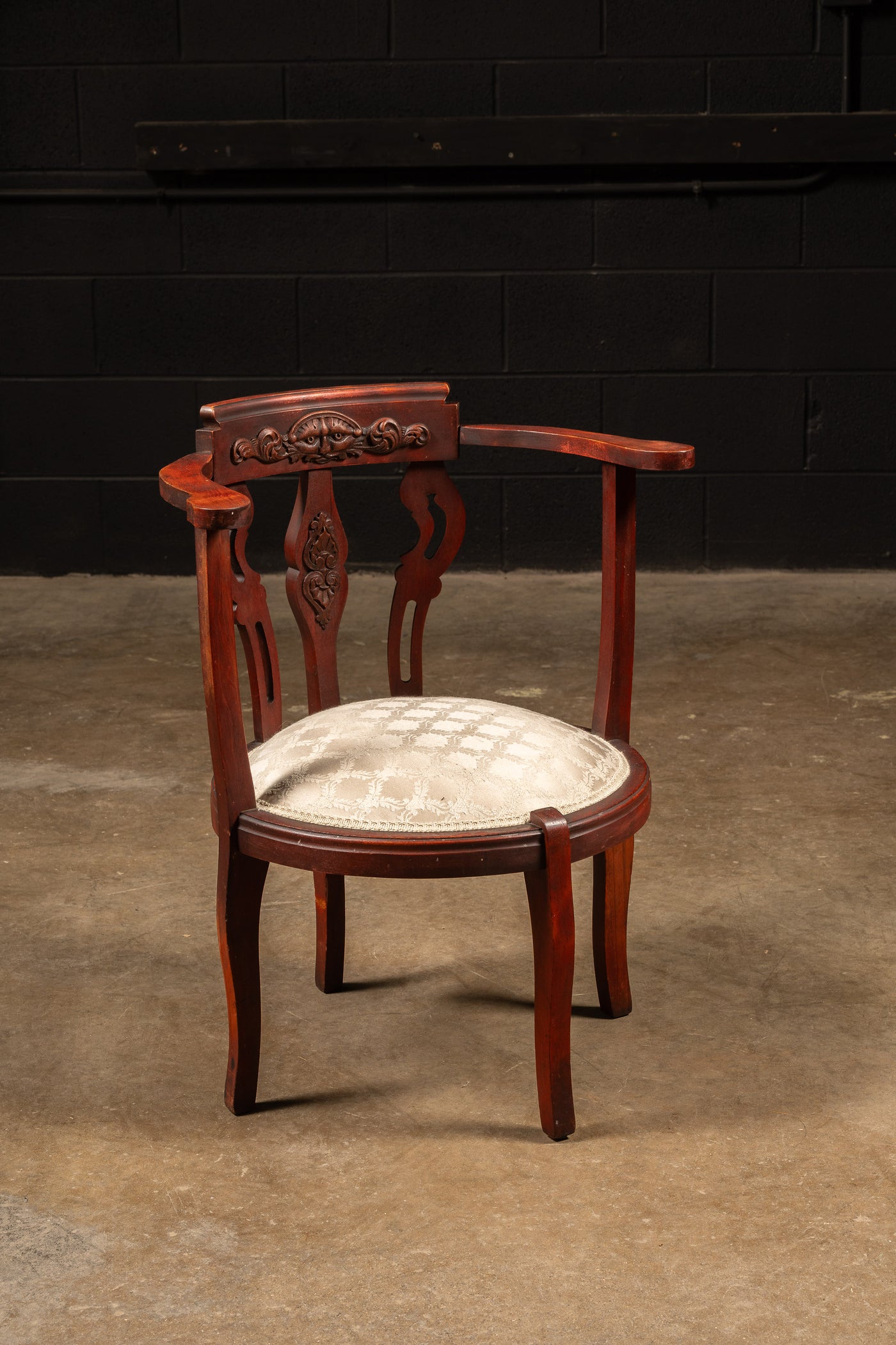 Late Victorian Mahogany Corner Chair