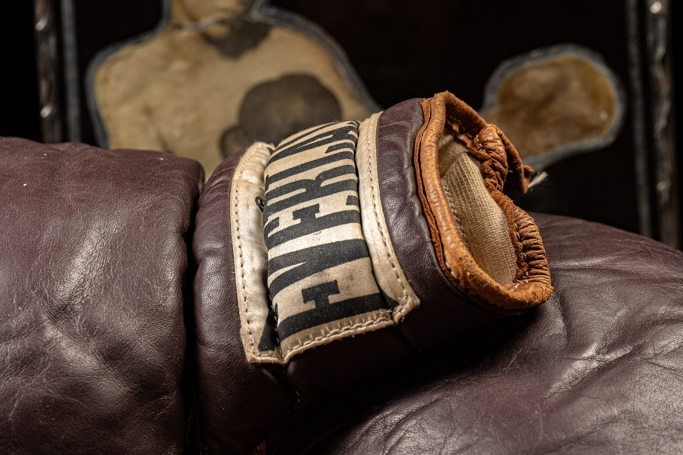 Vintage Everlast 2616 Boxing Gloves