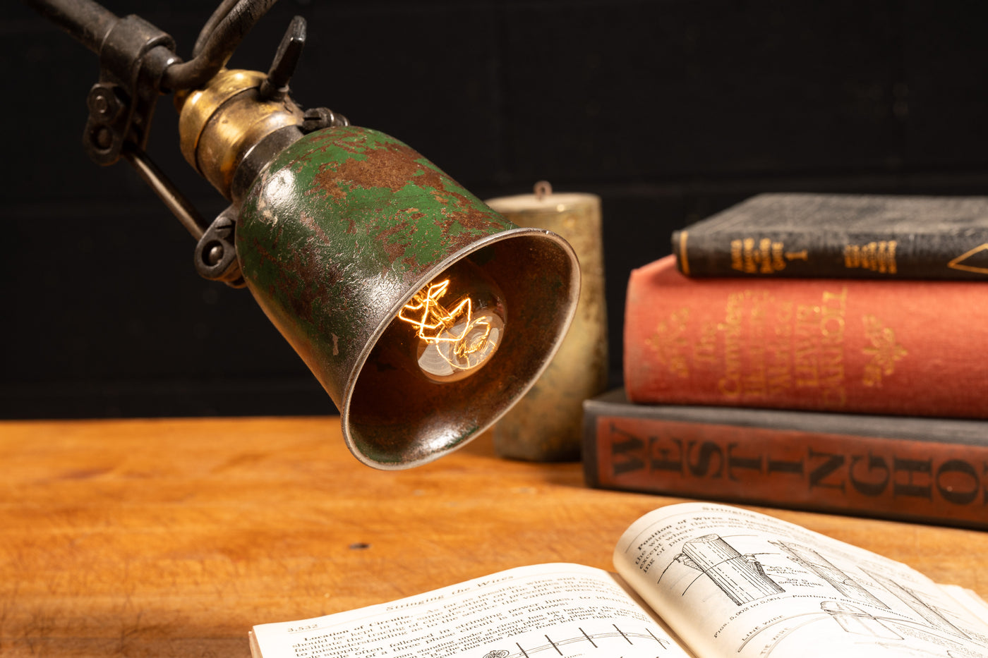 Vintage Articulated Industrial Lamp