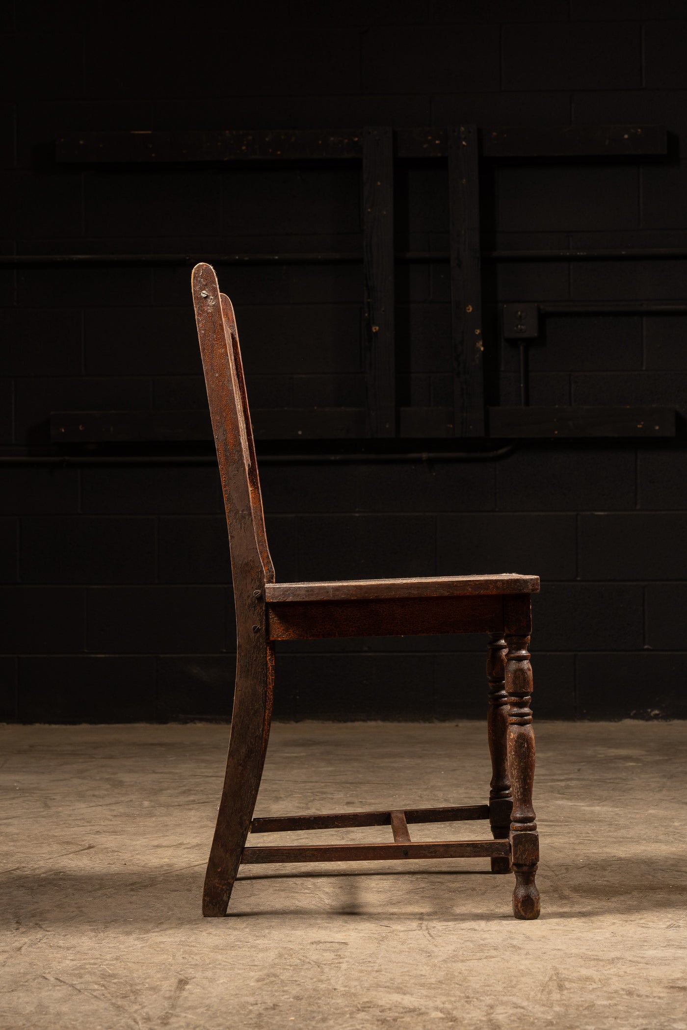 Early American Dining Chair