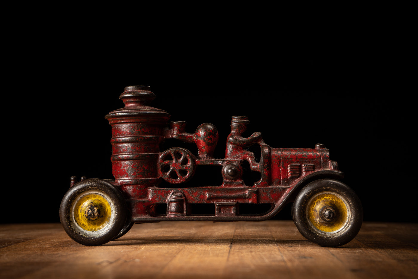 1930s Kenton Cast Iron Toy Fire Engine Pumper Truck