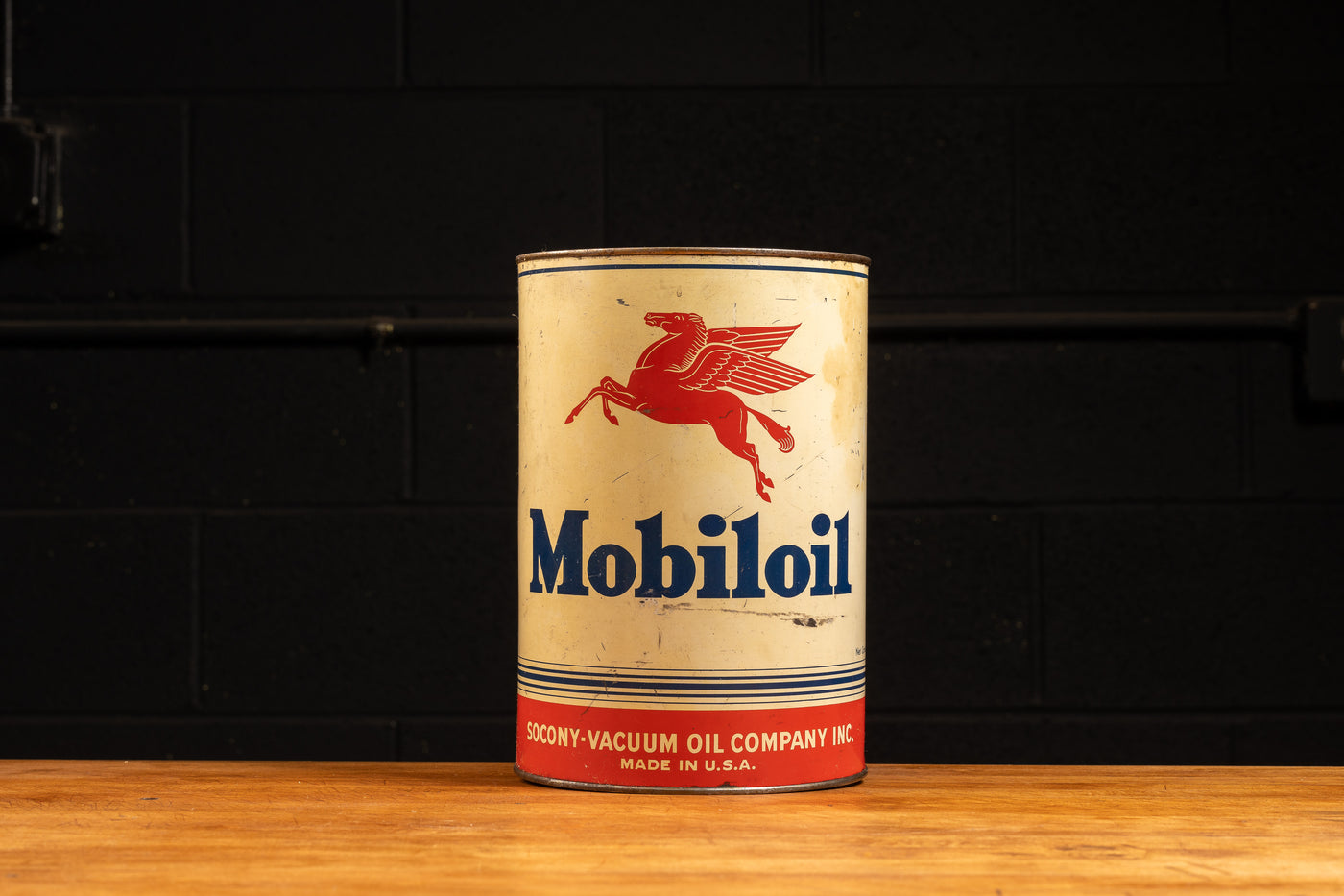 c. 1940s 5-Quart Mobiloil Oil Can