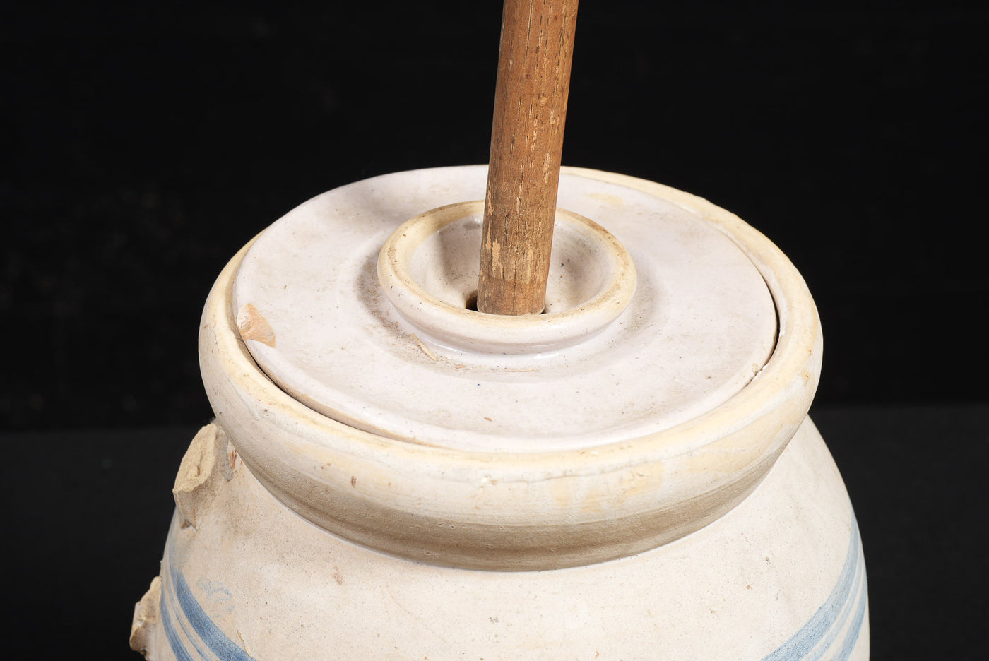 c. 1910s W. D. Suggs 4-Gallon Stoneware Churn with Lid and Dasher
