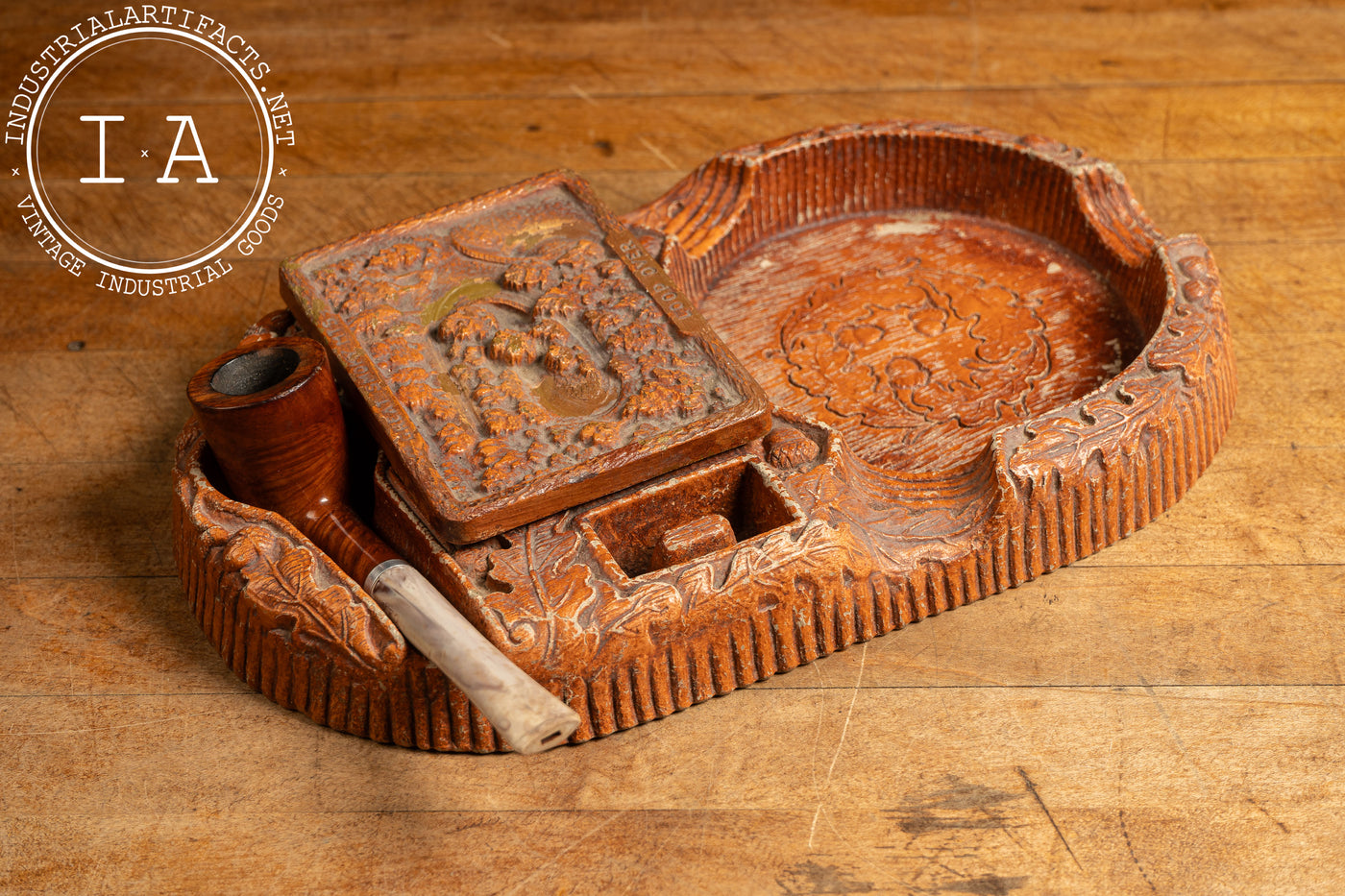 Vintage Syroco Pipe Tray with Built-In Ashtray and Snuff Box