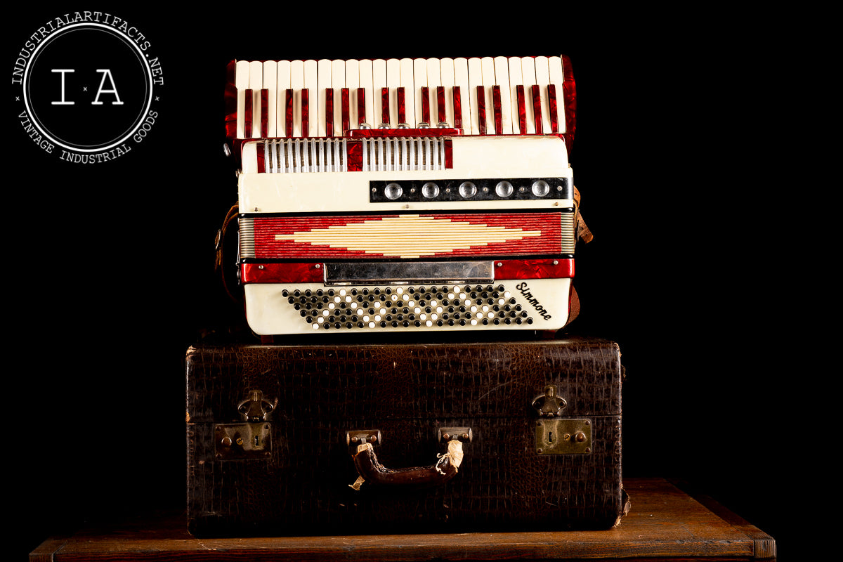Three-Reed Sonatina Accordion - Simmone