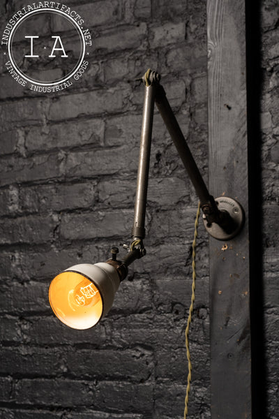 Articulated Ajusco Industrial Lamp With Porcelain Enamel Shade