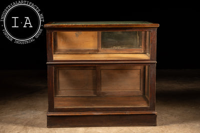 Early 20th Century Two-Tiered Oak Cigar Case