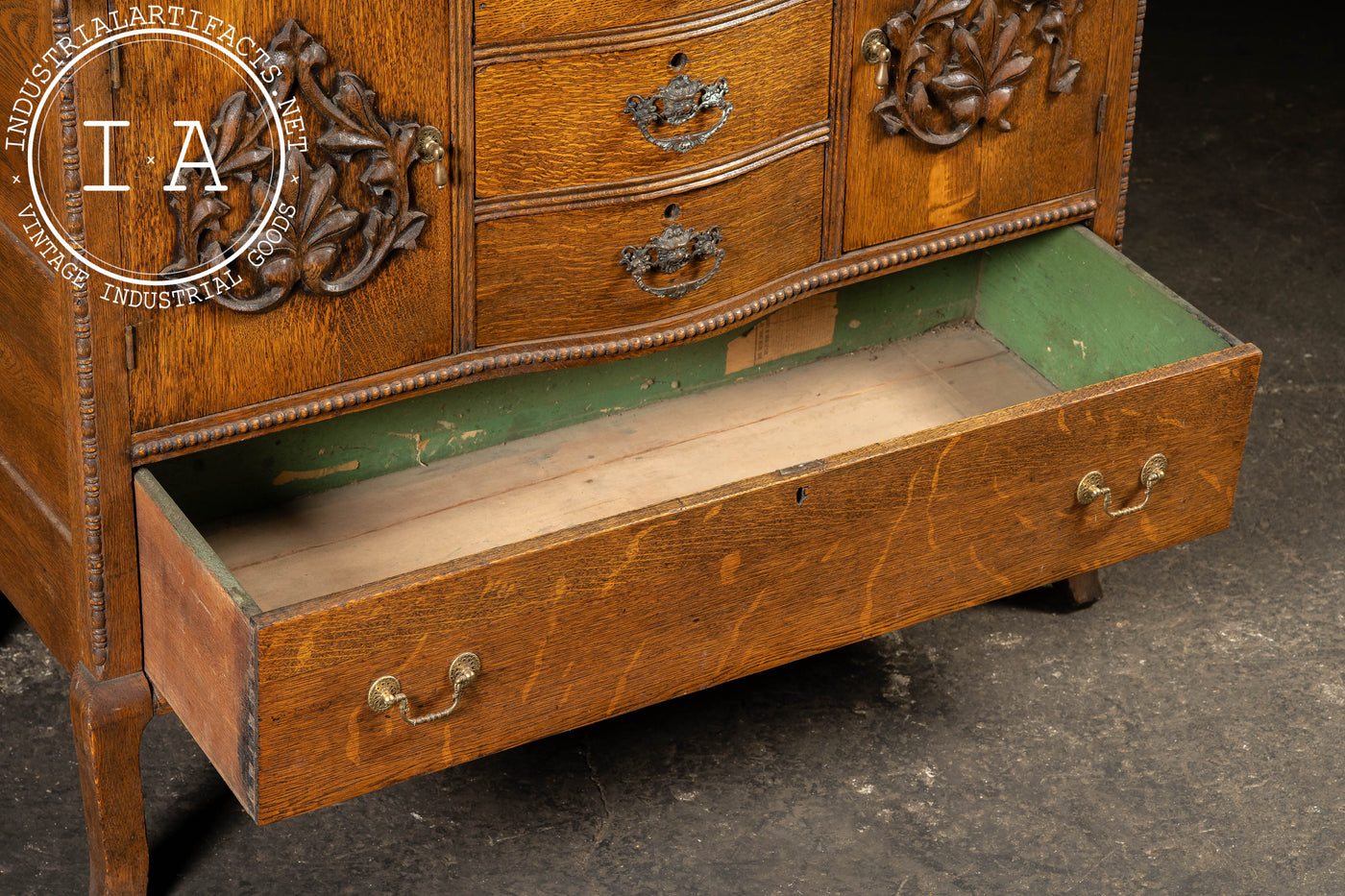 Early 20th Century Quartersawn Wooden Serving Cabinet