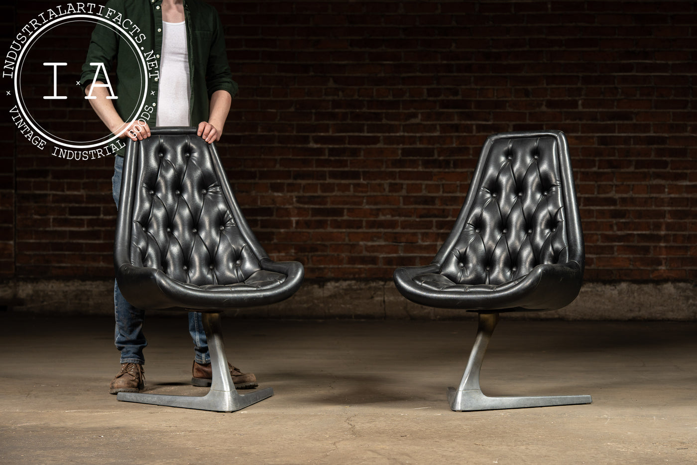 Pair of MCM Sculpta "Star Trek" Chairs by Vladmir Kagan for Chromcraft