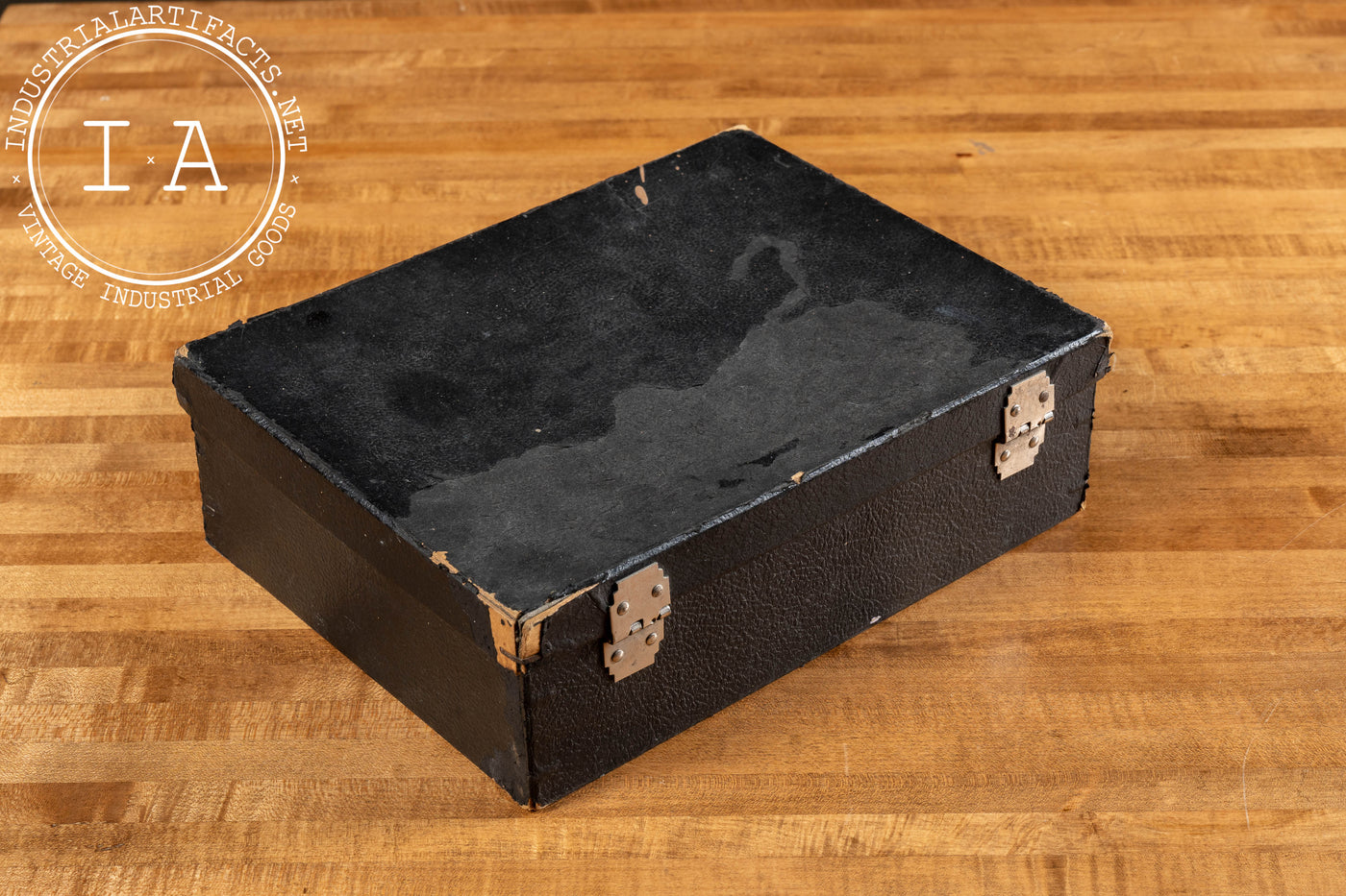 Pioneer Tailoring Co. Kit Case