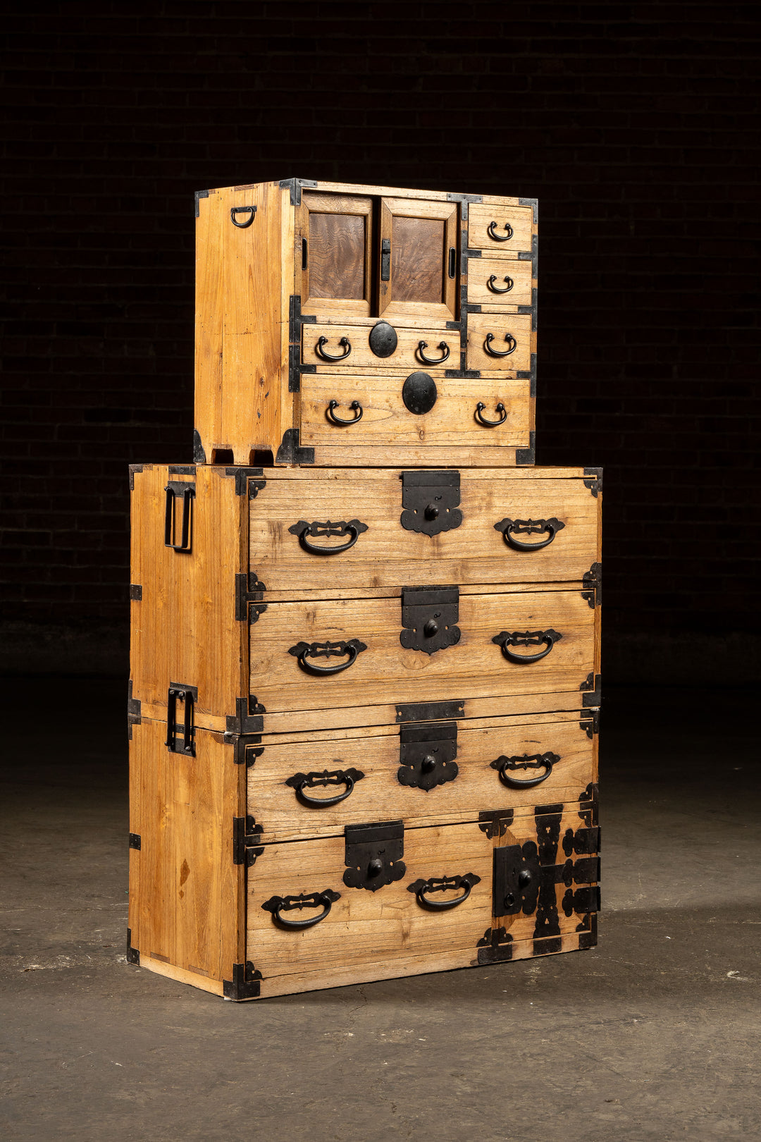 Late 19th Century Japanese Kaidan Tansu Step Chest – Industrial