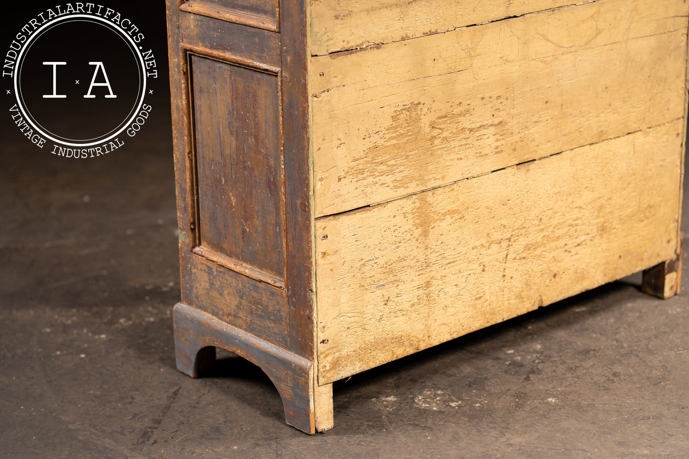 Mid-19th Century Painted Pine Cupboard