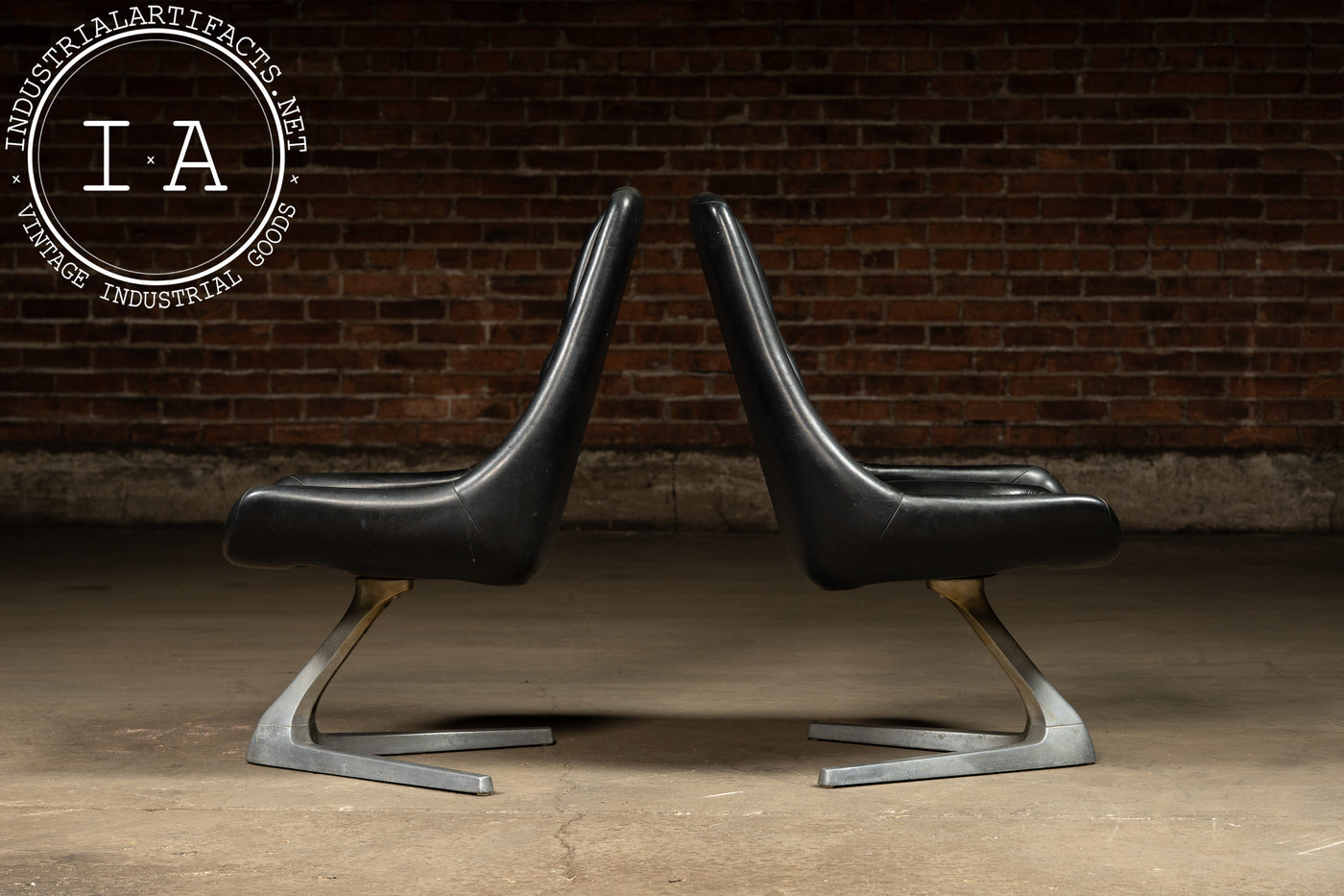 Pair of MCM Sculpta "Star Trek" Chairs by Vladmir Kagan for Chromcraft