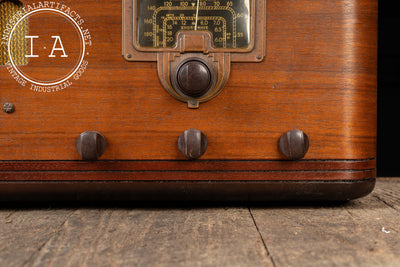 Vintage Model E-53X Radio by Canadian General Electric