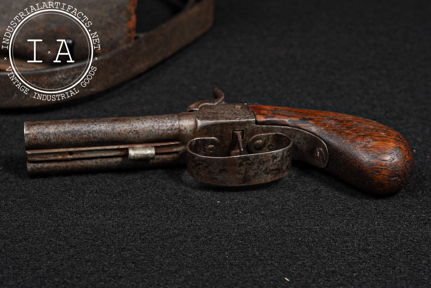 Civil War-Era Flintlock Pistol with Powder Horn and Leather Cartridge Pouch
