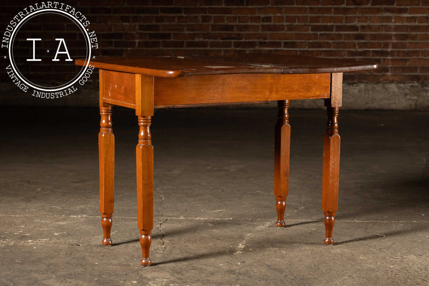 Early 20th Century Hardwood Table with Expanding Top