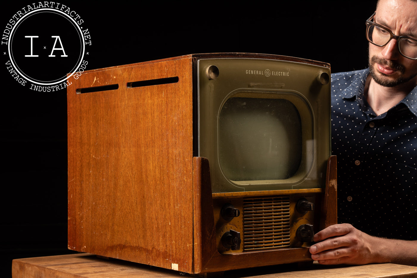 1949 General Electric No. 806 TV