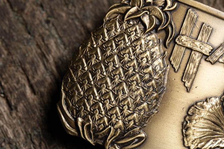 NOT FOR SALE Hawaii Pineapple Vintage Metal Belt Buckle s-l400.jpg main image 3